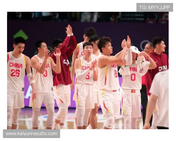 中国男篮迎战世界强队，关键球员发挥成胜负关键因素